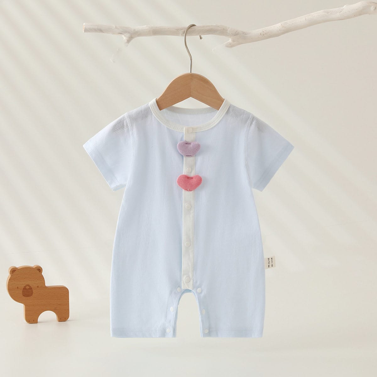 short-sleeved baby jumpsuit