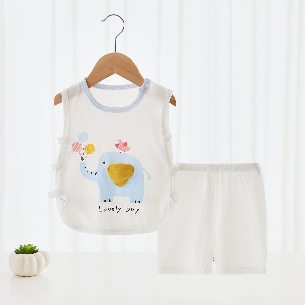 Summer Fashionable Baby Vest Set.